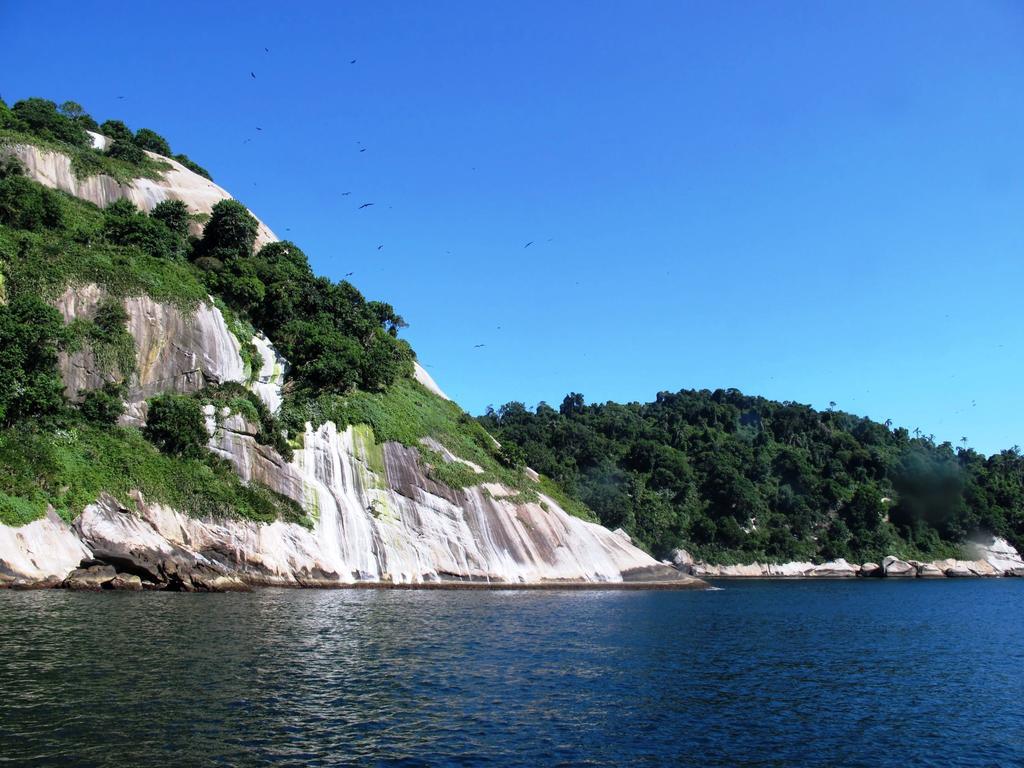 Suítes Cantinho da Pedra Abraão Habitación foto